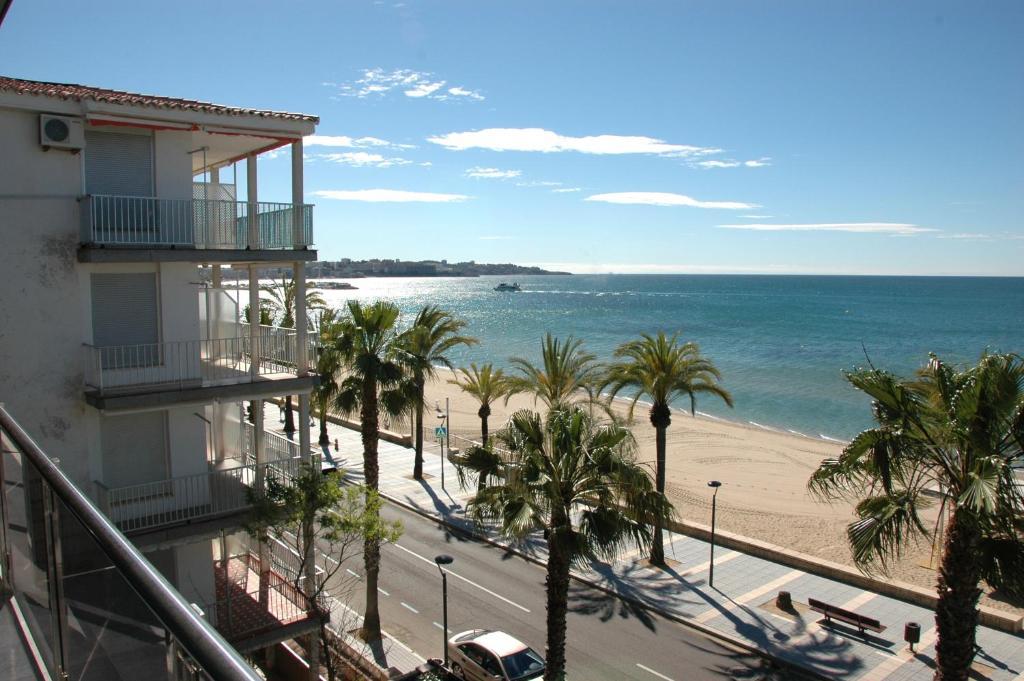 Apartamentos Las Palmas VII Family Only Salou Pokoj fotografie